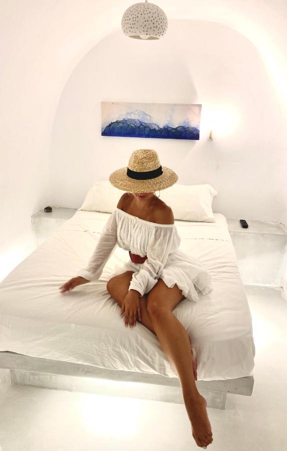 Fira Memorable Hotel Buitenkant foto