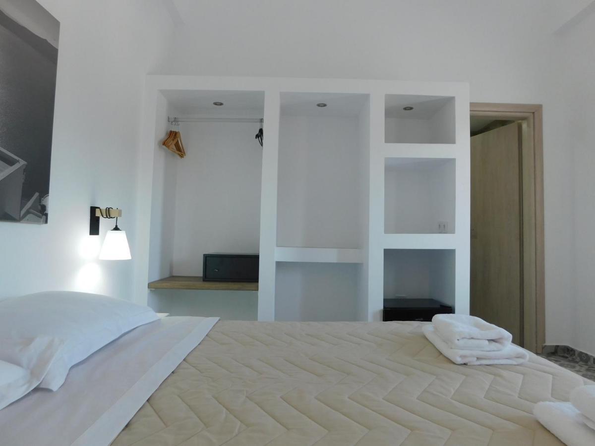 Fira Memorable Hotel Buitenkant foto